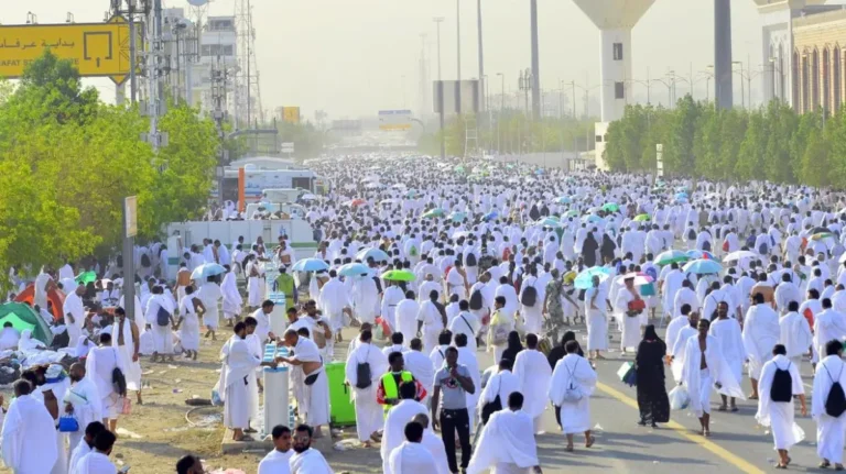 السعودية: ترجمة خطبة الحج إلى 34 لغة بينها الروهنجية