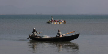 صيادو أراكان يواجهون أوضاعاً قاسية جراء اعتقالات وملاحقات من قبل البحرية العسكرية