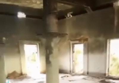 جانب من الدمار داخل المسجد التاريخي في "مونغدو" (صورة: وسائل التواصل الاجتماعي)