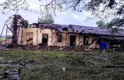 آثار الدمار الناجمة عن غارات شنها جيش ميانمار في "ثاندوي" بولاية أراكان في 7-6-2025 (صورة: AA)