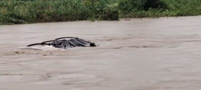 السيول تجرف شاحنة في مونغدو جراء الأمطار الغزيرة بأراكان