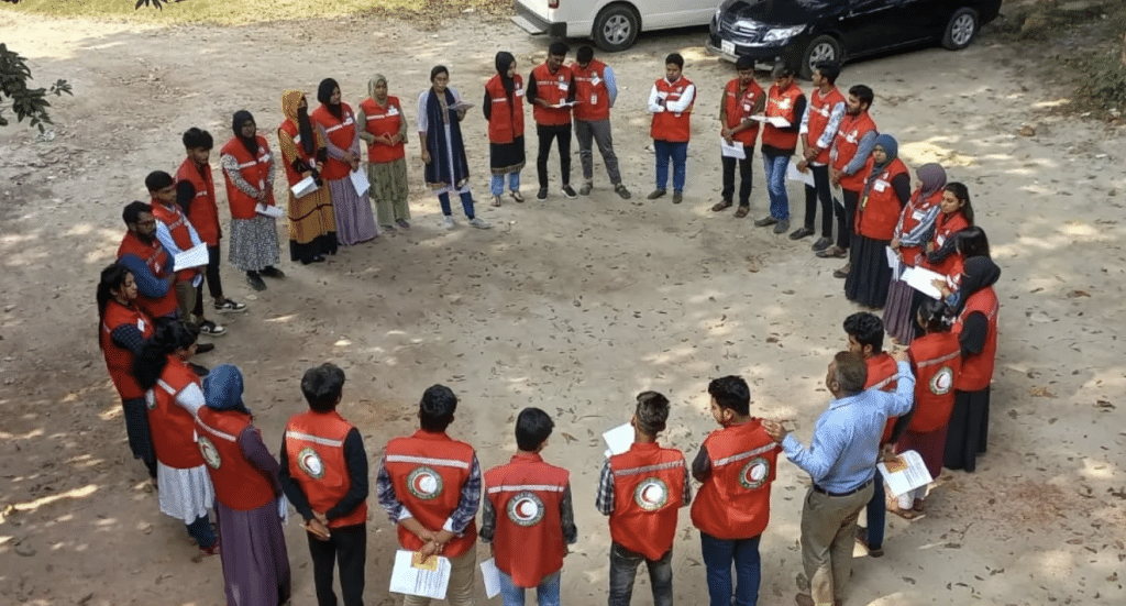 تدريب خاص بأعضاء اللجنة الدولية للصليب الأحمر في بنغلادش (صورة: ICRC)