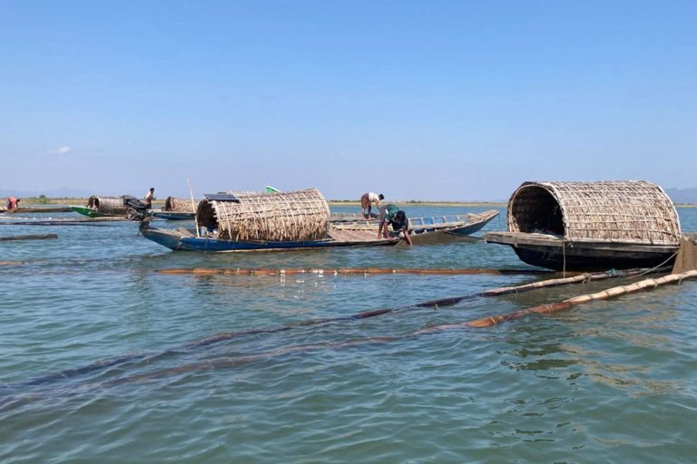 اعتقال 6 صيادين من الروهينجا على يد ميليشيات أراكان في مونغدو دون توضيح الأسباب