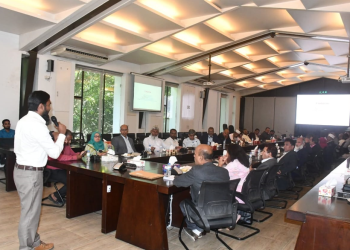 مكتب مفوض الإغاثة وإعادة اللاجئين في كوكس بازار يستقبل وفدًا يضم 28 مديرًا إضافيًا من بنك بنغلادش (صورة: RRRC)