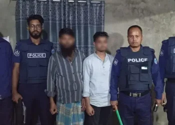 شرطة بنغلادش تلقي القبض على اثنين من المشتبه بهم لاختطافهما تاجرين في أوخيا