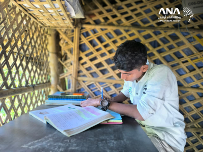 من مخيمات اللجوء إلى الصدارة: طالب روهينجا يتفوق على 70 مدرسة في كوكس بازار 3 من مخيمات اللجوء إلى الصدارة: طالب روهينجا يتفوق على 70 مدرسة في كوكس بازار