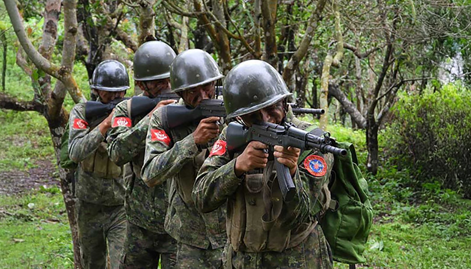 ميليشيات أراكان تضغط على المعلّمين والقيادات الدينية الروهينجا في مونغدو لإعلان دعمهم