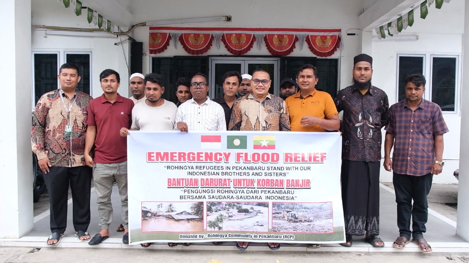 الروهينجا في إندونيسيا يتضامنون مع المتضررين من الفيضانات في رياو