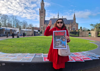 جانب من الاحتجاجات أمام محكمة العدل الدولية تزامنا مع نظر قضية الإبادة الجماعية بحق الروهينجا (صورة: Thet Htwe Naing/Journalist)