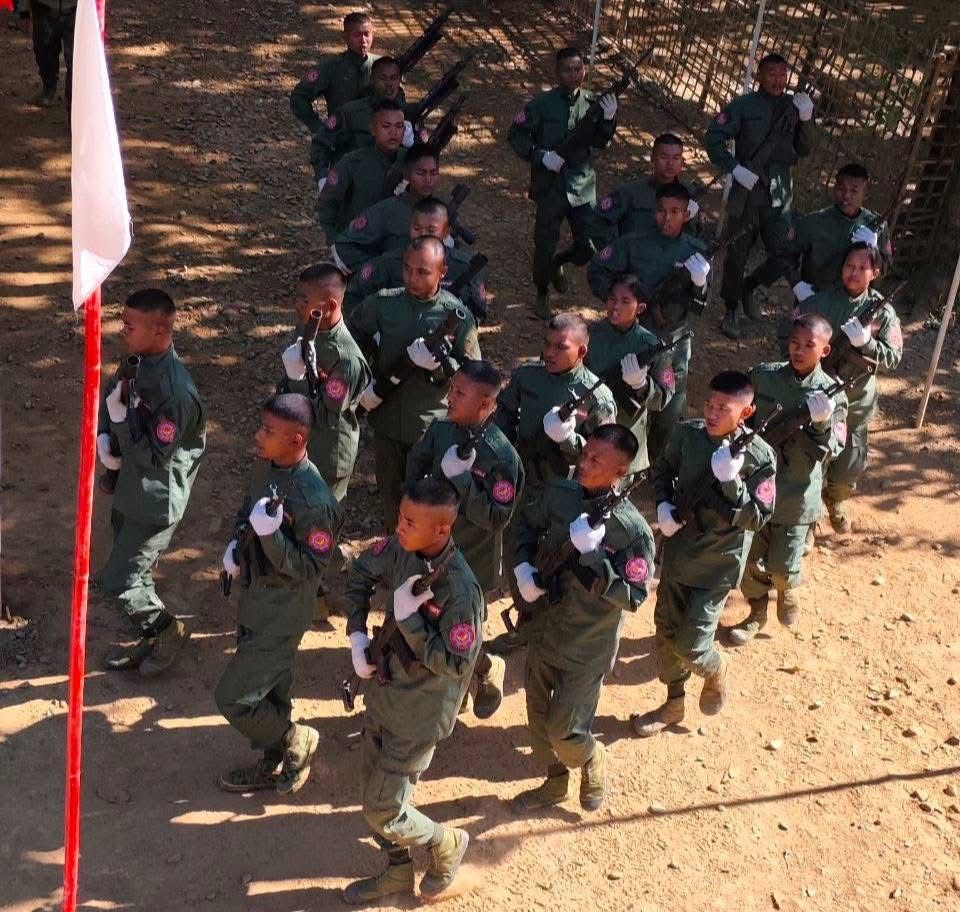 ميليشيات أراكان تفرض حصاراً على قرى في ماونغدو وتهدد الروهينجا بالتجنيد القسري