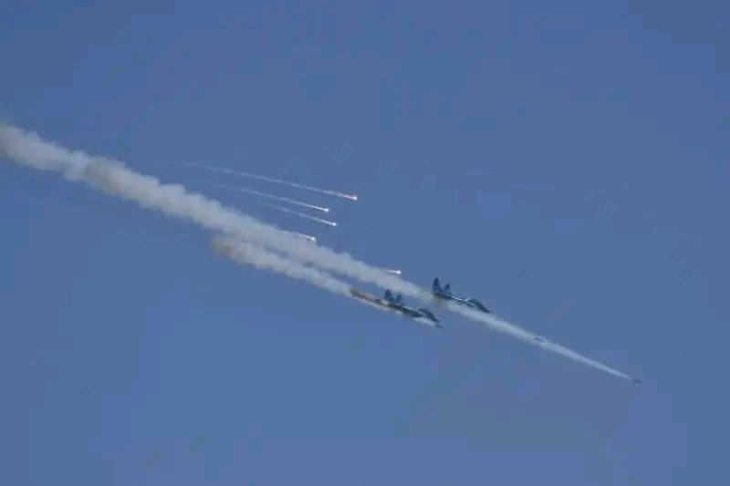 تصعيد عسكري في شمال ولاية أراكان: غارة جوية لجيش ميانمار توقع قتلى في صفوف الميليشيات