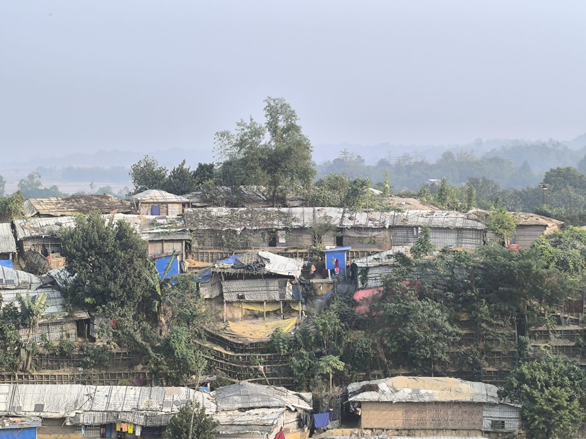 بين اللجوء والاستقطاب الديني: مخيمات الروهينجا في بنغلادش تحت مجهر الأجندات التبشيرية
