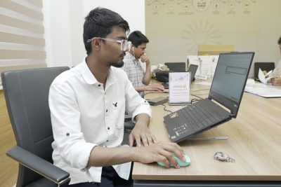 سفراء الروهينجا في تركيا.. التعليم "نجاة" والهوية يصنعها مقعد الدراسة 