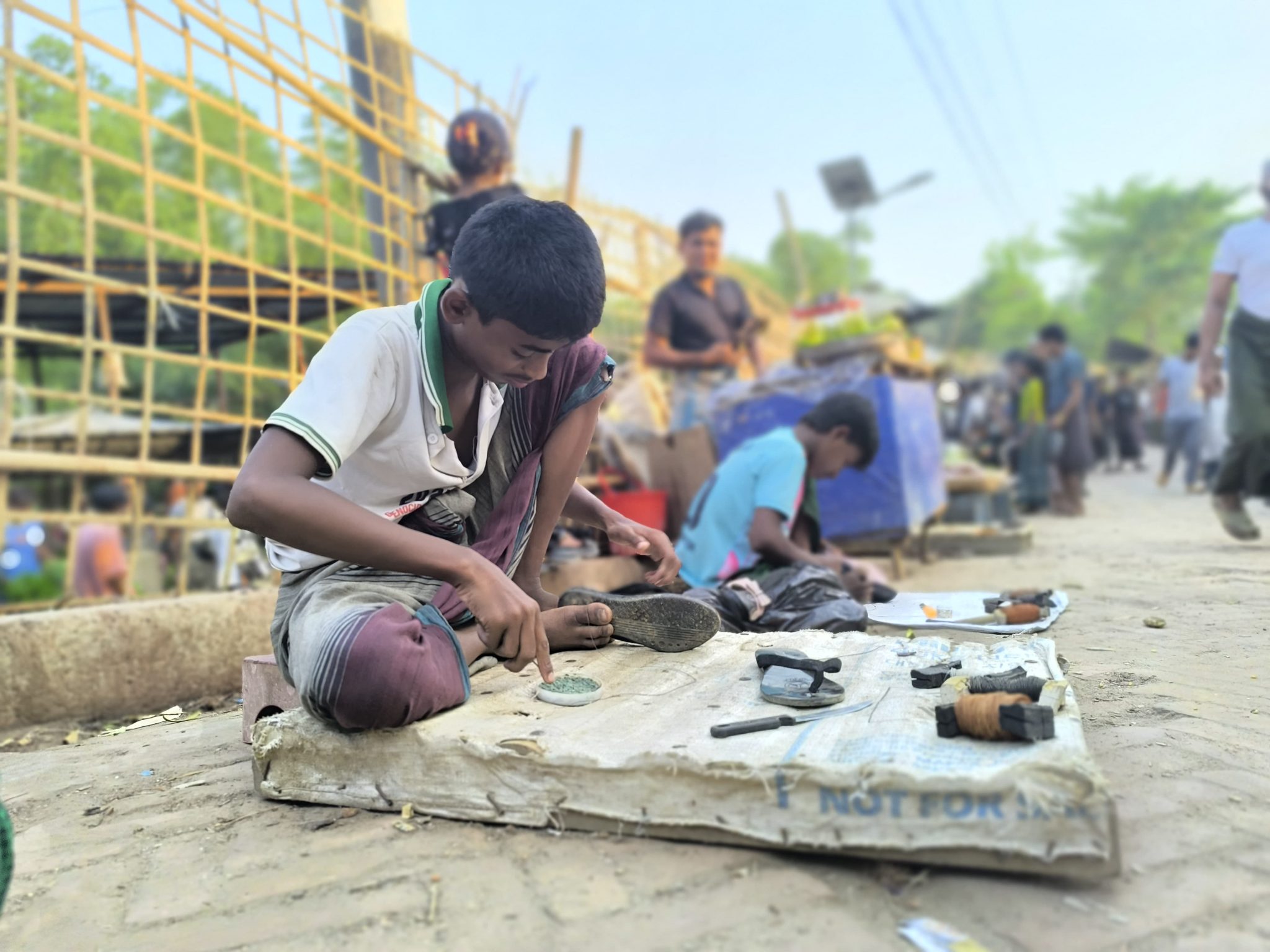 بالصور.. ملامح الحياة اليومية وسبل العيش للاجئي الروهينجا في مخيمات بنغلاديش