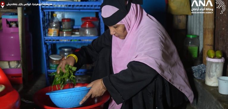 من المكونات إلى المائدة.. مراحل تحضير الطعام بمخيمات الروهينجا في بنغلاديش