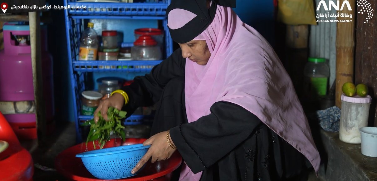 من المكونات إلى المائدة.. مراحل تحضير الطعام بمخيمات الروهينجا في بنغلاديش