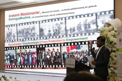 "أراكان الإنسانية" تطرح قضية الروهينجا بشكل "مؤسسي" في حدث دولي بماليزيا 2 مدير جمعية أراكان الإنسانية خلال تقديم عرض عن واقع الروهينجا خلال حدث دولي بماليزيا (صورة: ANA)
