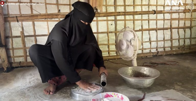صناعة الخبز بمخيمات بنغلاديش.. طريقة فريدة تتوارثها النساء الروهنجيات