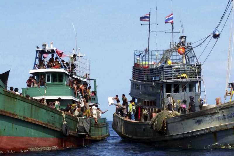 تركيا تتعهّد بتقديم مليون دولار لدعم لاجئي الروهنجيا