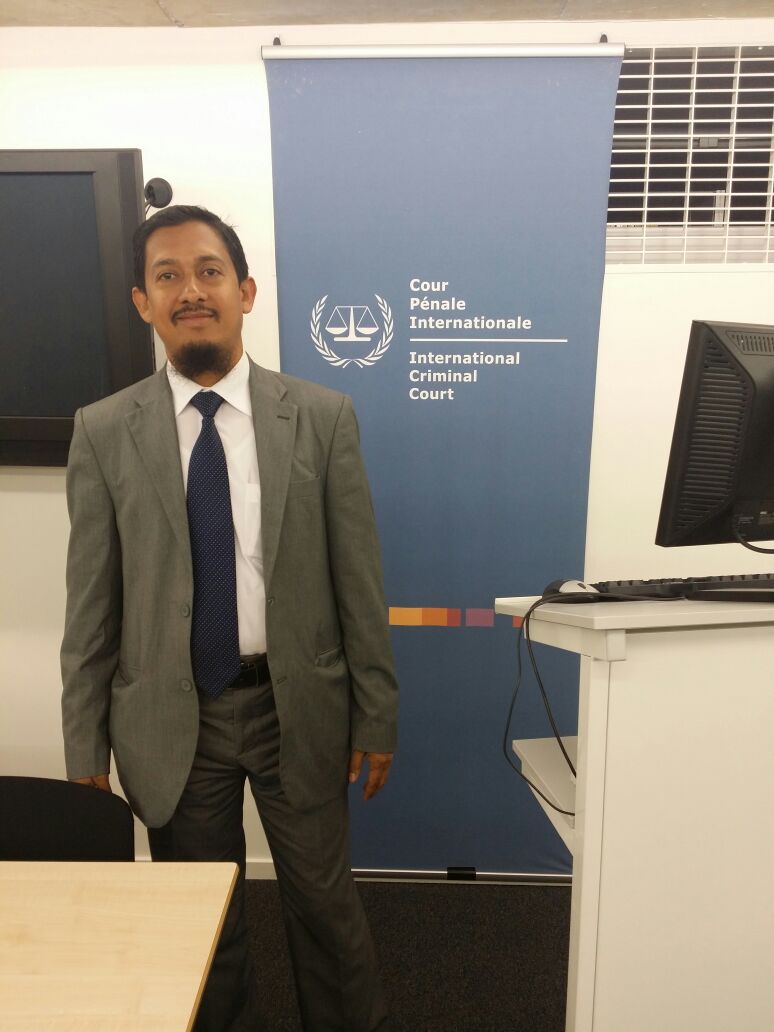 وفد المركز الروهنجي العالمي GRC يزور محكمة ﻻهاي الدولية